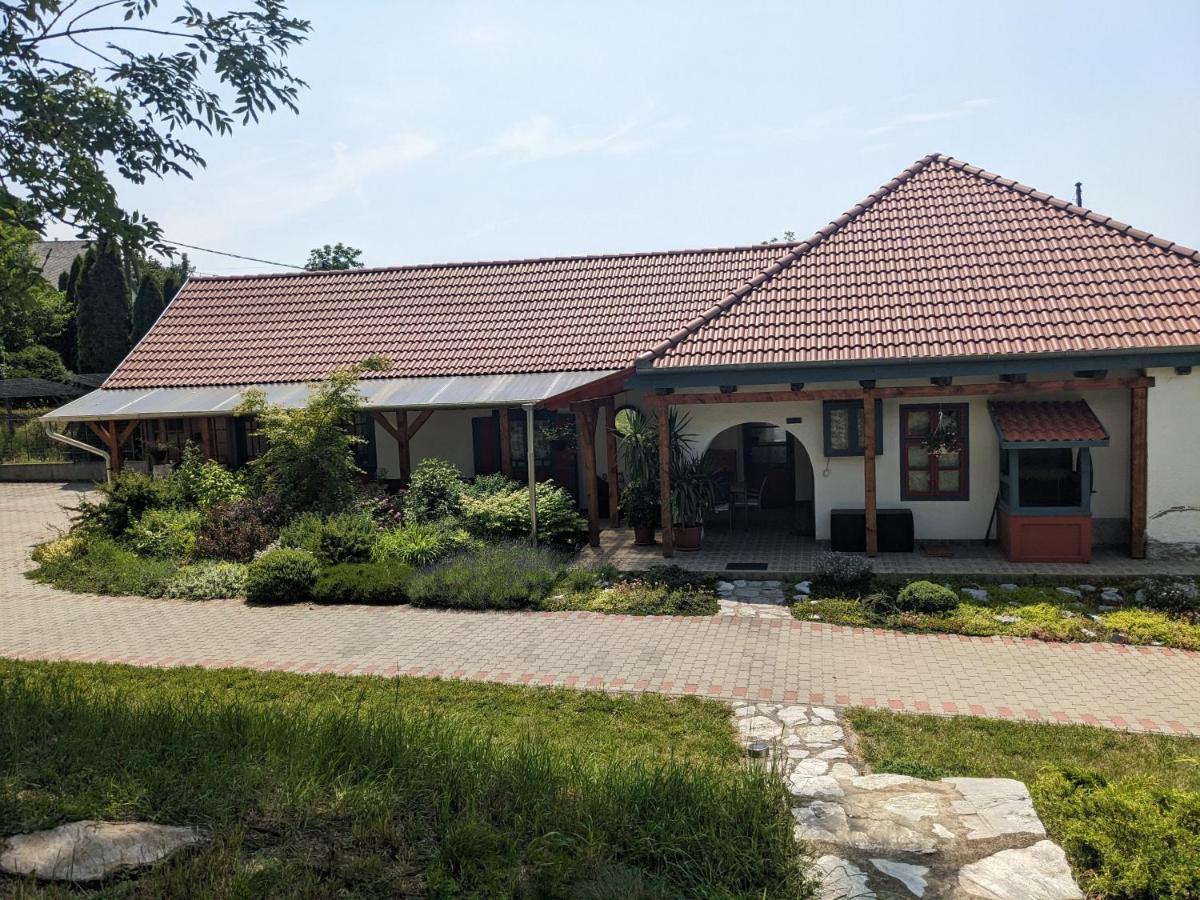 Guest House Magyar Route 66 Szilvasvarad Exterior photo